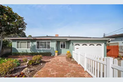 1077 Cadiz Ct, Seaside, CA 93955 - Photo 1