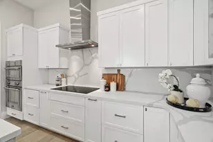 19110 Dagmar Dr, Saratoga, CA 95070 - Photo 15