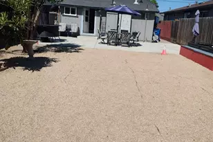 827 Central Ave, Hollister, CA 95023 - Photo 9