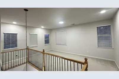 10133 Annie St, Elk Grove, CA 95757 - Photo 11