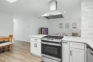 3950 Hamilton Park Dr, San Jose, CA 95130 - Photo 13