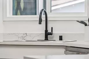 423 Chateau La Salle Dr 423, San Jose, CA 95111 - Photo 25