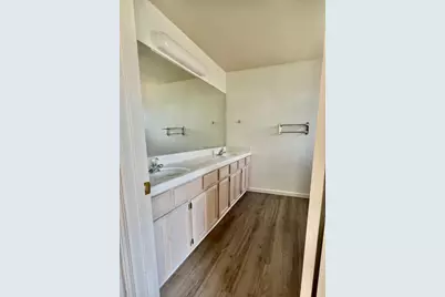 949 Nantucket Blvd 14, Salinas, CA 93906 - Photo 7