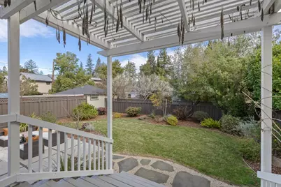 1555 Alma St, Palo Alto, CA 94301 - Photo 23