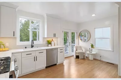 1555 Alma St, Palo Alto, CA 94301 - Photo 11