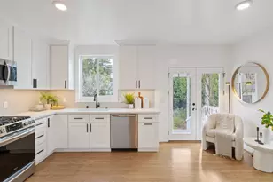 1555 Alma St, Palo Alto, CA 94301 - Photo 9