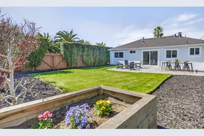 2081 Shoreview Ave, San Mateo, CA 94401 - Photo 31