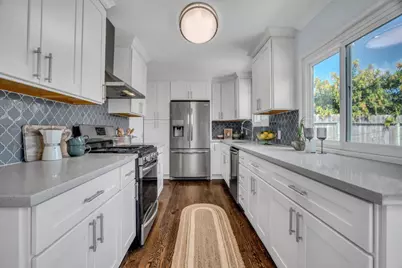 2081 Shoreview Ave, San Mateo, CA 94401 - Photo 17