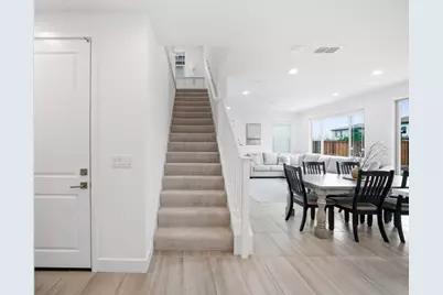 1122 S Morning Glory Dr, Tracy, CA 95391 - Photo 13
