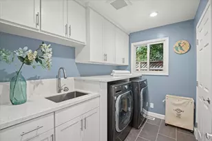 411 Hedgerow Ct, Mountain View, CA 94041 - Photo 29