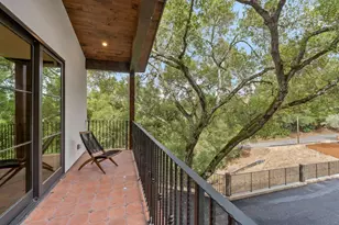 15269 Bohlman Rd, Saratoga, CA 95070 - Photo 35