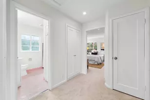 11 Tulip Ln, Palo Alto, CA 94303 - Photo 13