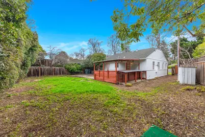 11 Tulip Ln, Palo Alto, CA 94303 - Photo 23