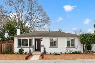 576 Green Manor Ct, Palo Alto, CA 94301 - Photo 3