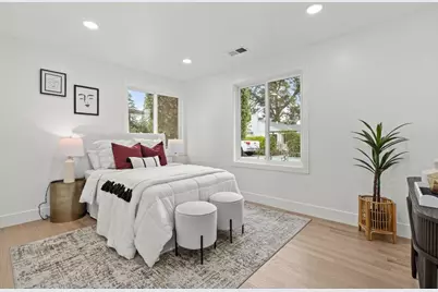 576 Green Manor Ct, Palo Alto, CA 94301 - Photo 13