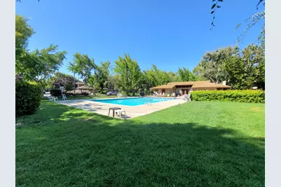 212 Red Oak Dr A, Sunnyvale, CA 94086 - Photo 17