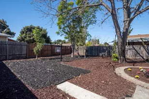 1371 Camellia Dr, East Palo Alto, CA 94303 - Photo 27