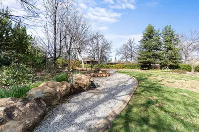 1426 Gladstone Ct, Redding, CA 96001 - Photo 31