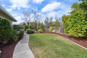 12135 Country Squire Way, Saratoga, CA 95070 - Photo 49