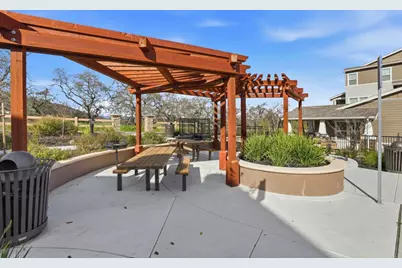 6385 Paysar Ln, Gilroy, CA 95020 - Photo 25