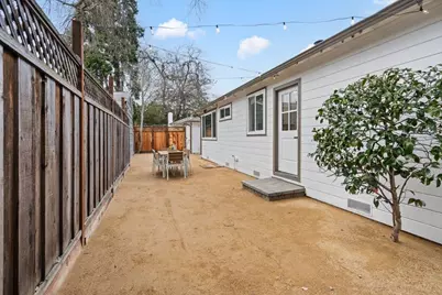 576 Green Manor Ct, Palo Alto, CA 94301 - Photo 29