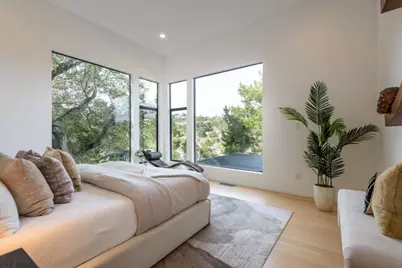 239 Manor Dr, San Carlos, CA 94070 - Photo 11