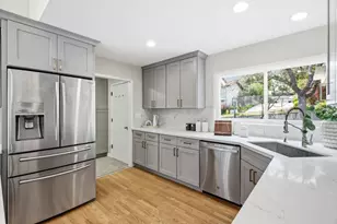 10140 Hillcrest Rd, Cupertino, CA 95014 - Photo 15