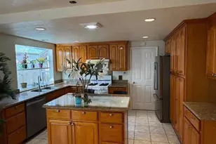 2758 Boncheff Dr, San Jose, CA 95133 - Photo 5