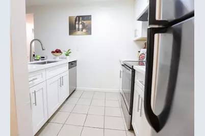 274 Stonegate Cir, San Jose, CA 95110 - Photo 9