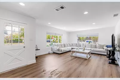 700 Eschenburg Dr, Gilroy, CA 95020 - Photo 19