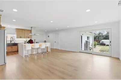 700 Eschenburg Dr, Gilroy, CA 95020 - Photo 13