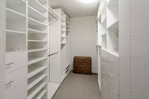 747 Bromfield Rd, Hillsborough, CA 94010 - Photo 33