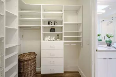 747 Bromfield Rd, Hillsborough, CA 94010 - Photo 37