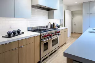 747 Bromfield Rd, Hillsborough, CA 94010 - Photo 17