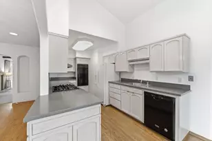 21 Cobblestone Ln, San Carlos, CA 94070 - Photo 19