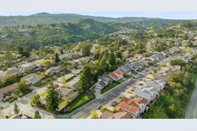 2056 Fairmont Dr, San Mateo, CA 94402 - Photo 75