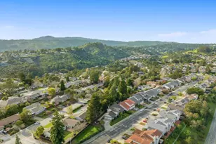 2056 Fairmont Dr, San Mateo, CA 94402 - Photo 75