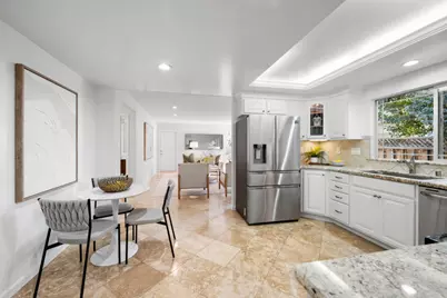 2056 Fairmont Dr, San Mateo, CA 94402 - Photo 17