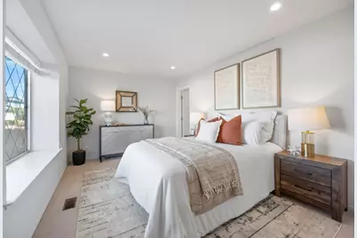 2056 Fairmont Dr, San Mateo, CA 94402 - Photo 25