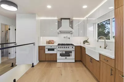 104 Winding Way, San Carlos, CA 94070 - Photo 17