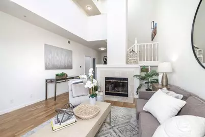 18 Binnacle Ln, Foster City, CA 94404 - Photo 5