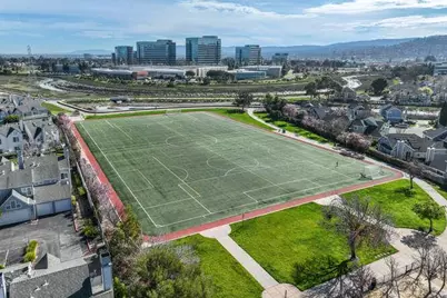 18 Binnacle Ln, Foster City, CA 94404 - Photo 41