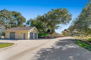 18101 Idylwild Rd, Los Gatos, CA 95033 - Photo 49