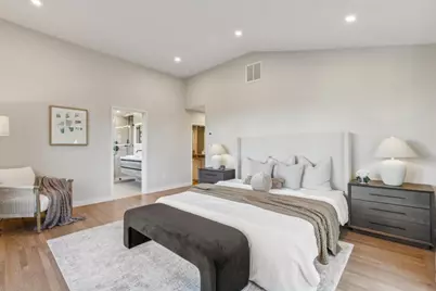 2323 Summit Dr, Hillsborough, CA 94010 - Photo 27