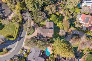 2323 Summit Dr, Hillsborough, CA 94010 - Photo 63