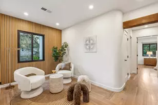 2323 Summit Dr, Hillsborough, CA 94010 - Photo 33