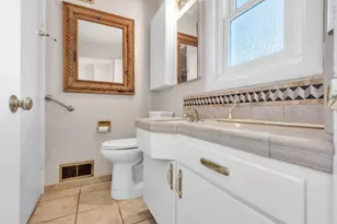 22 San Juan Dr, Salinas, CA 93901 - Photo 9
