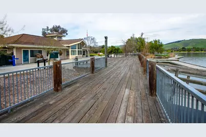 3674 Oakwood Ter 302, Fremont, CA 94536 - Photo 23