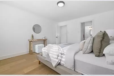 550 Holyoke St, San Francisco, CA 94134 - Photo 15