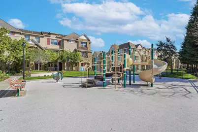 2152 Sheffield Dr, San Jose, CA 95131 - Photo 17